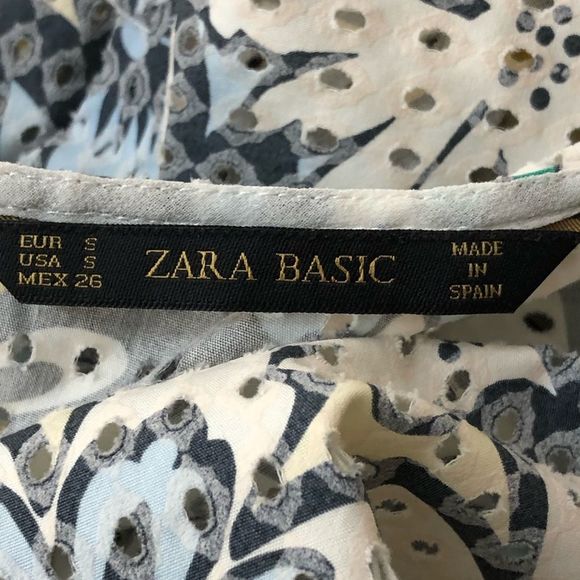 Zara Basic Size Small Sleeveless Crewneck Blouse with a Double Back snap… - Picture 8 of 8
